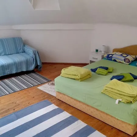 Apartman Lucia Апартаменты